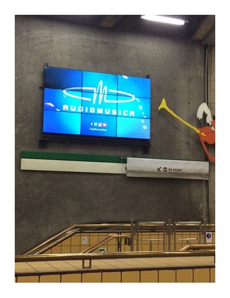 Estructuras Videowall/ Totems para pantallas LCD/LED