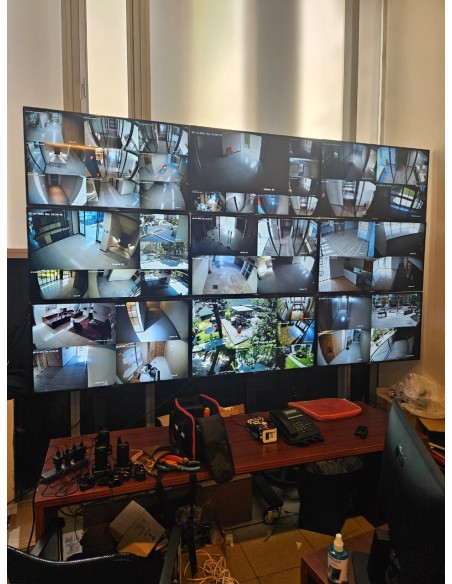 Carro videowall. Estruturas video wall carteleria digital. ARTIMET